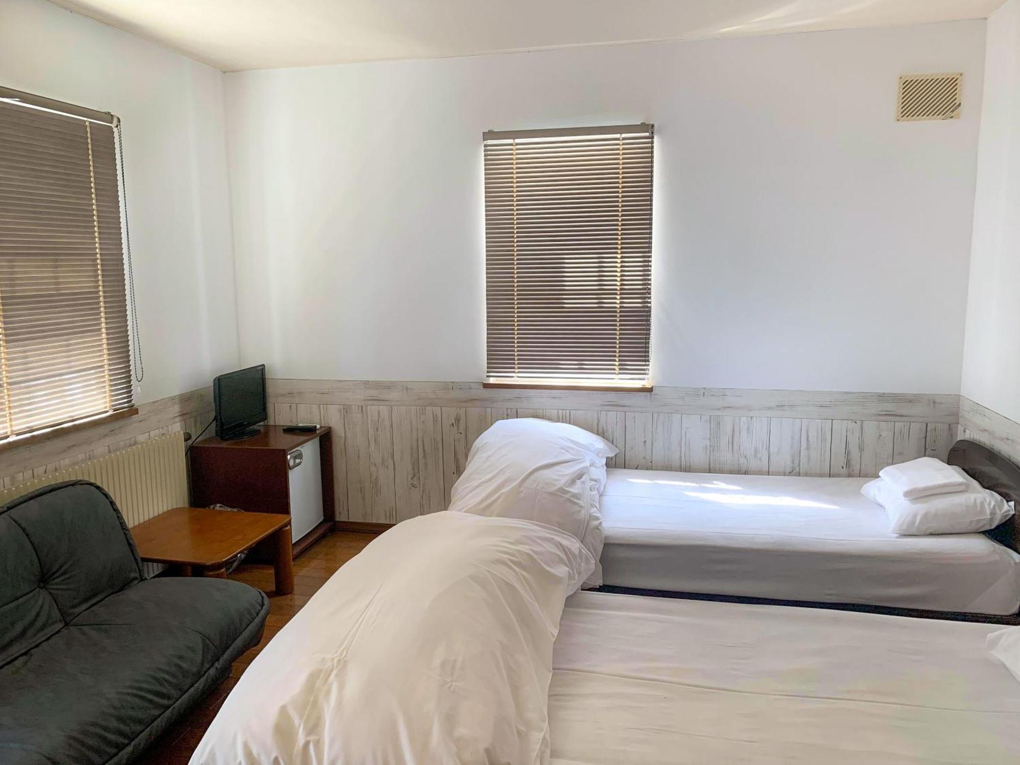 Chalet Banff - 6 Bedroom 6 Bathroom Ski Lodge Niseko Δωμάτιο φωτογραφία