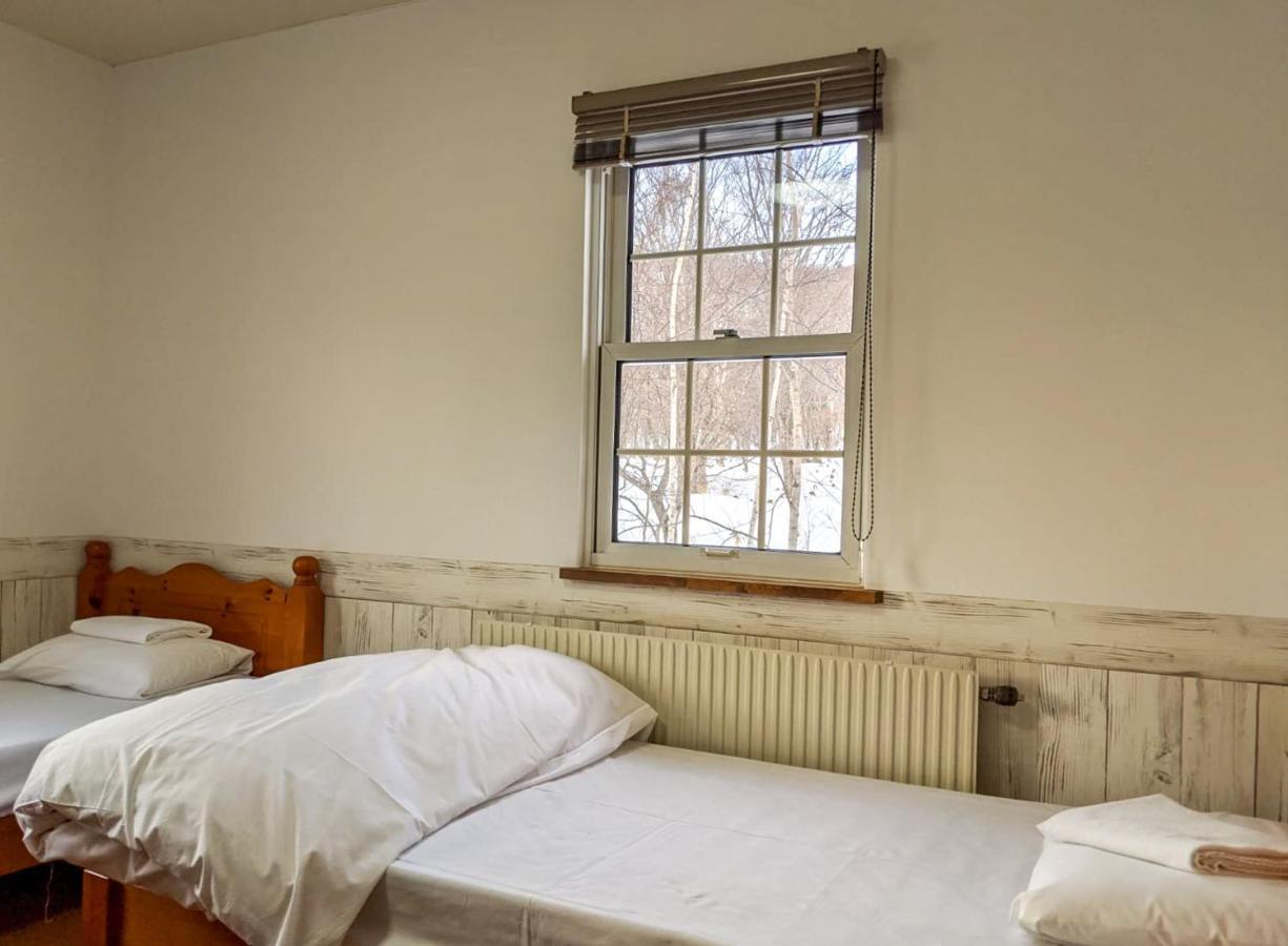 Chalet Banff - 6 Bedroom 6 Bathroom Ski Lodge Niseko Εξωτερικό φωτογραφία